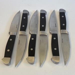 ROSCAN - A Set of 6 Steak Knives with a Black Handle